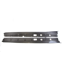 Load image into Gallery viewer, Audi R8 Side Rocker Extensions/ Side Skirt 2016-2018